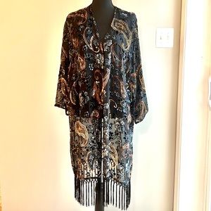 Gorgeous velvet detailed coverup